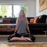 Atempause: Lerne bewusste Atemübungen für mehr Ruhe, Körperwahrnehmung und innere Balance. 4-teiliger Onlinekurs mit Yoga, Atemarbeit und Meditation.